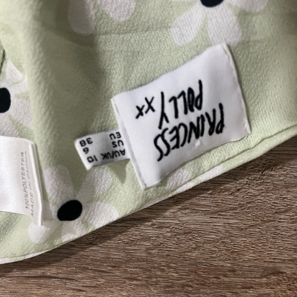 Princess polly Jenna scarf top, size 6 - Picture 2 of 4